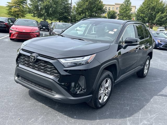 Used 2025 Toyota RAV4 XLE AWD/4WD image 8