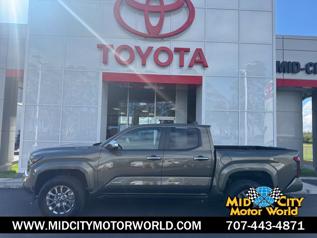 Used 2025 Toyota Tacoma Limited image 1