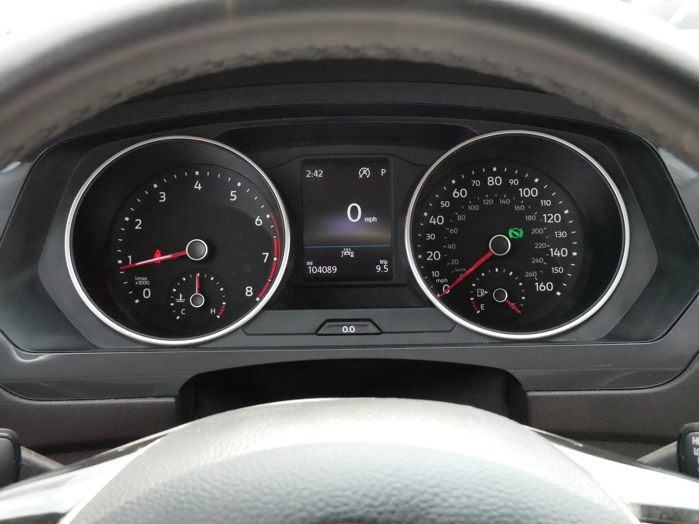 Used 2020 Volkswagen Tiguan SE AWD/4WD image 21