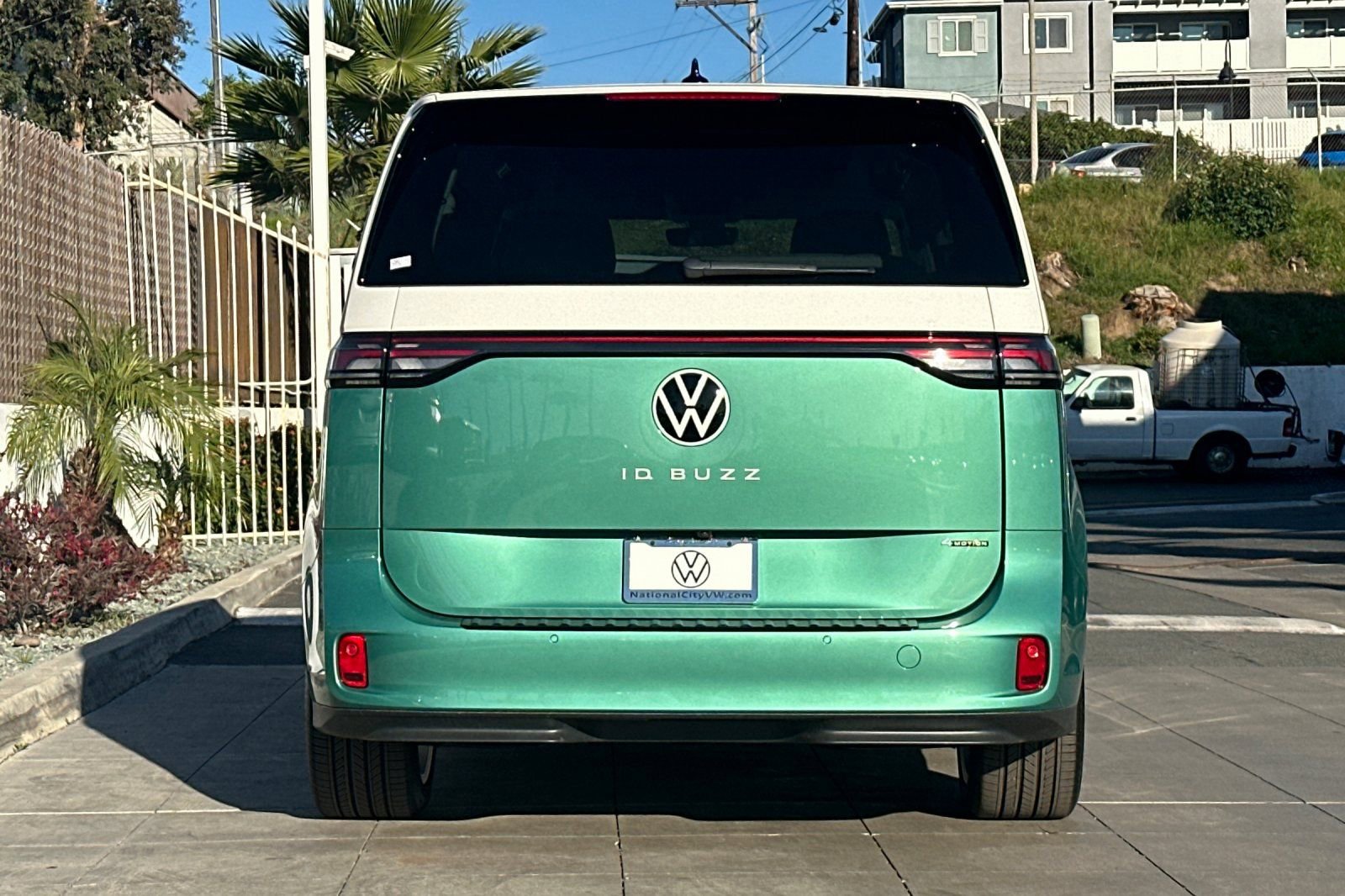 New 2025 Volkswagen ID. Buzz 1st Edition AWD/4WD image 6