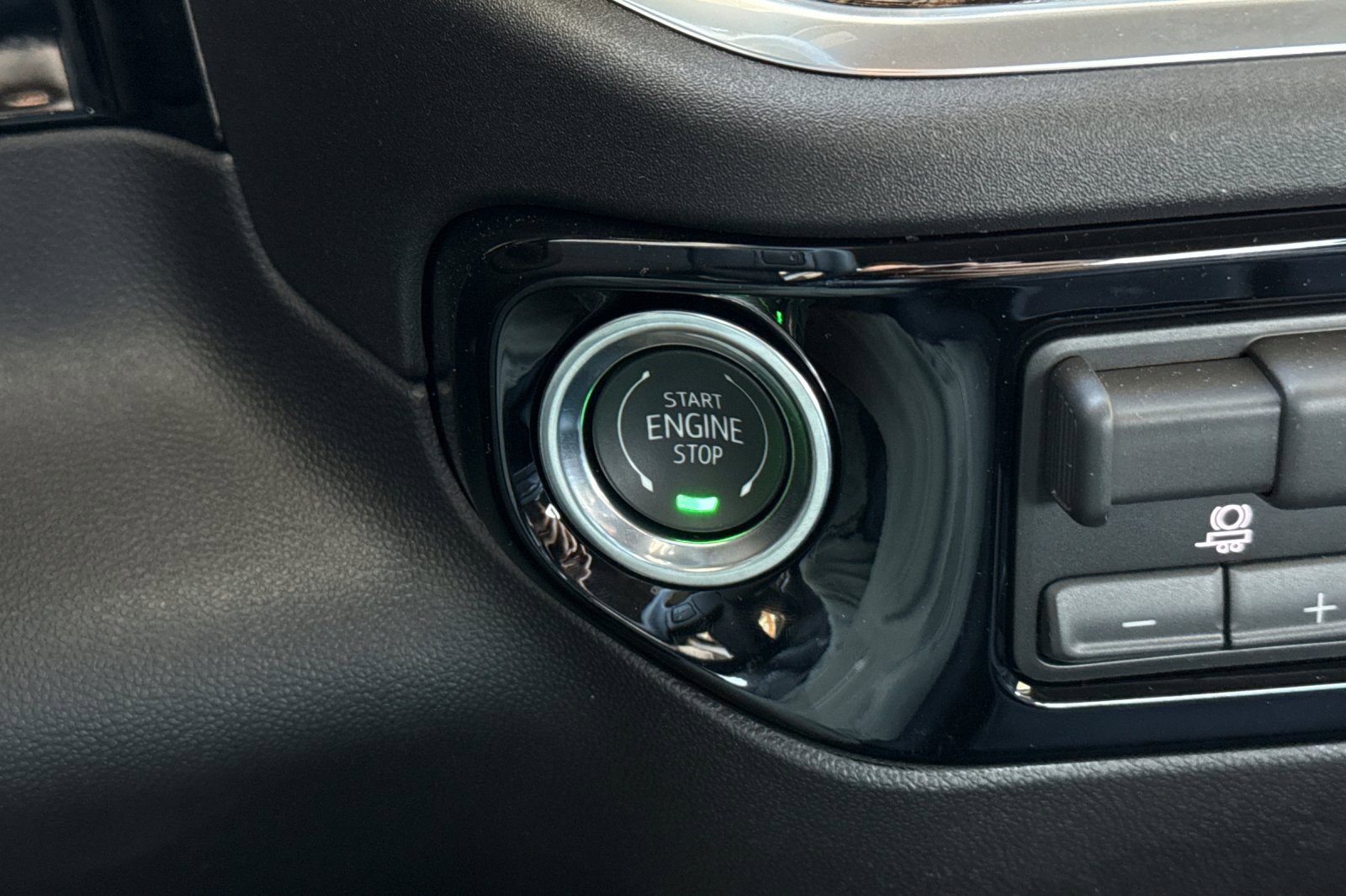 Used 2026 GMC Sierra 1500 SLE image 27