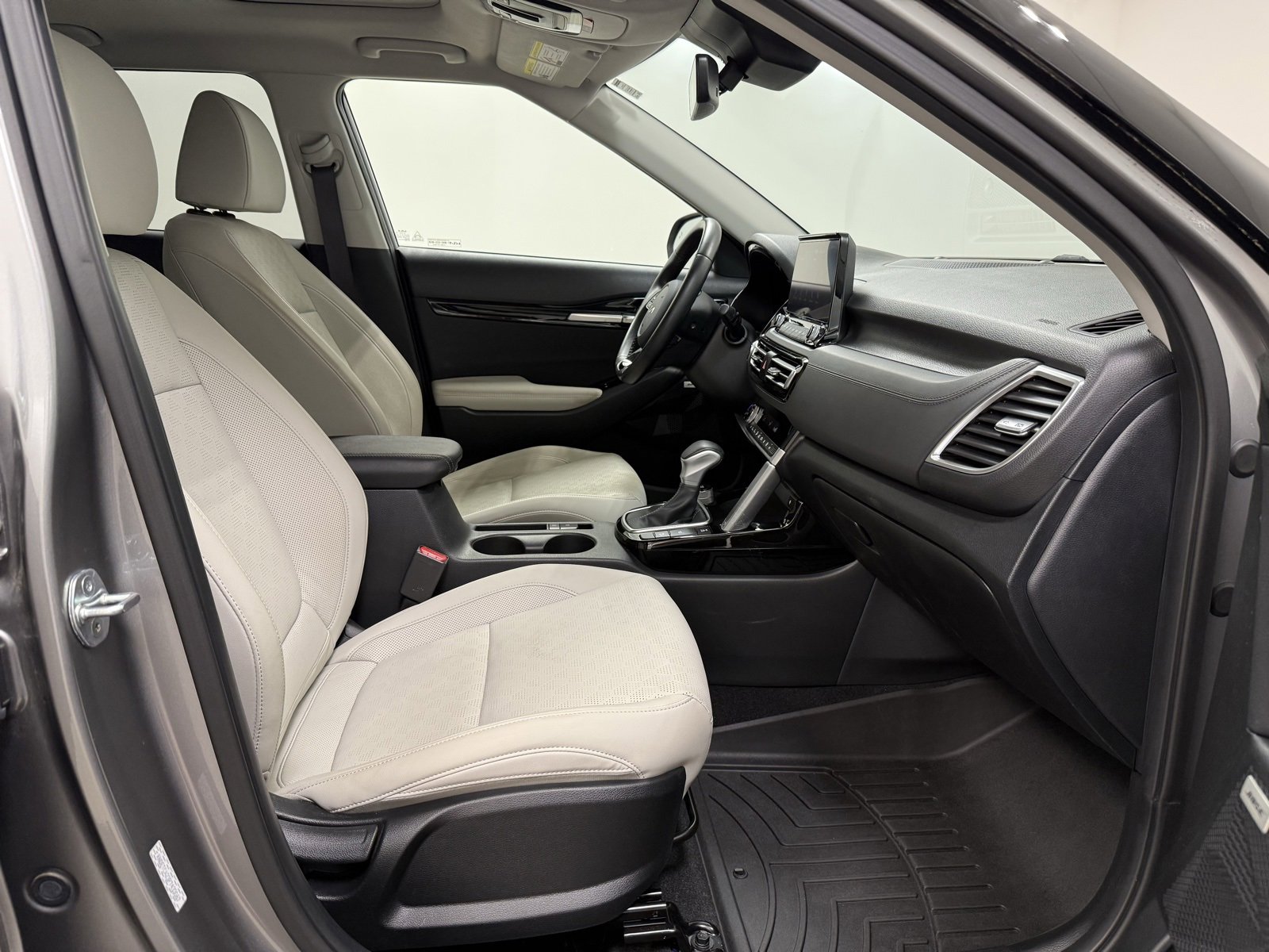 Used 2023 Kia Seltos SX w/ SX Sunroof Package image 24