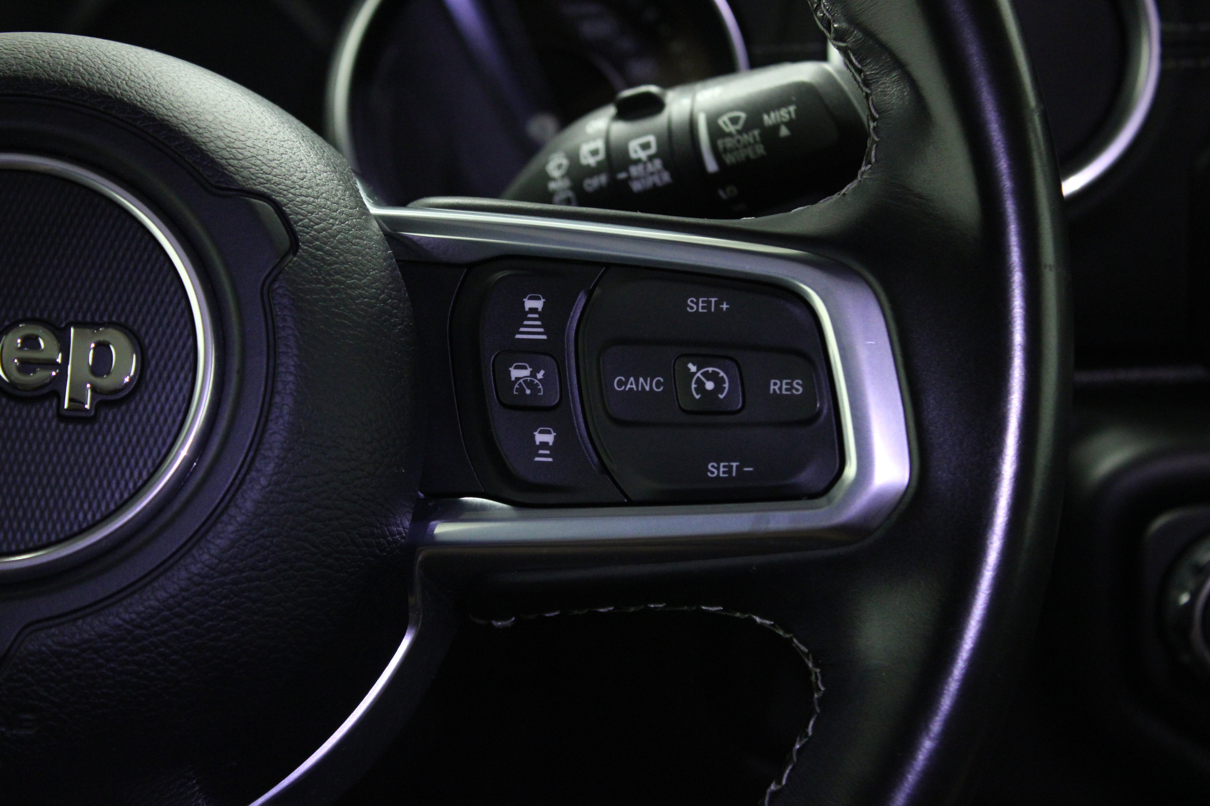 Used 2022 Jeep Wrangler Unlimited Sahara w/ Safety Group image 23