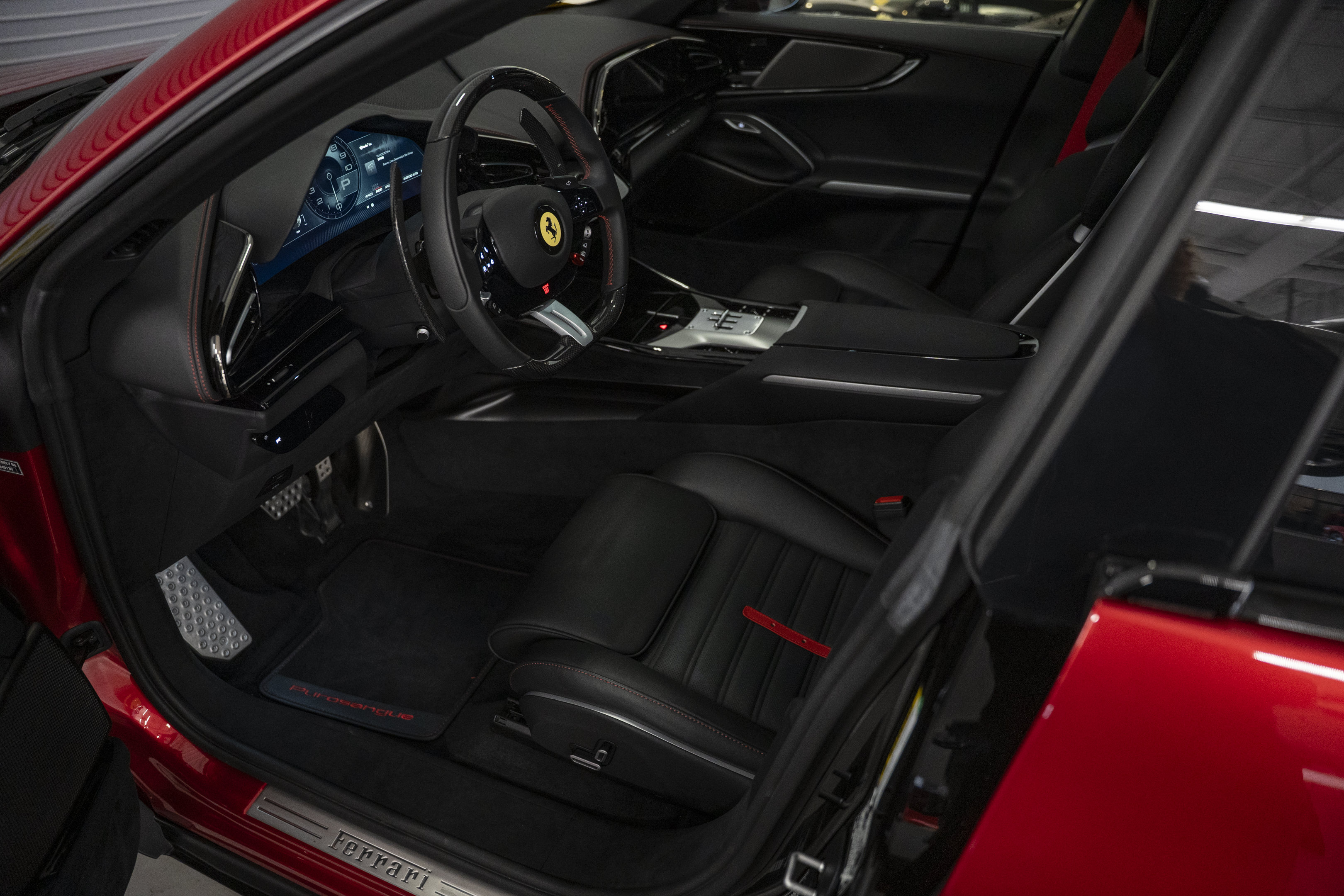Used 2026 Ferrari Purosangue AWD/4WD image 29