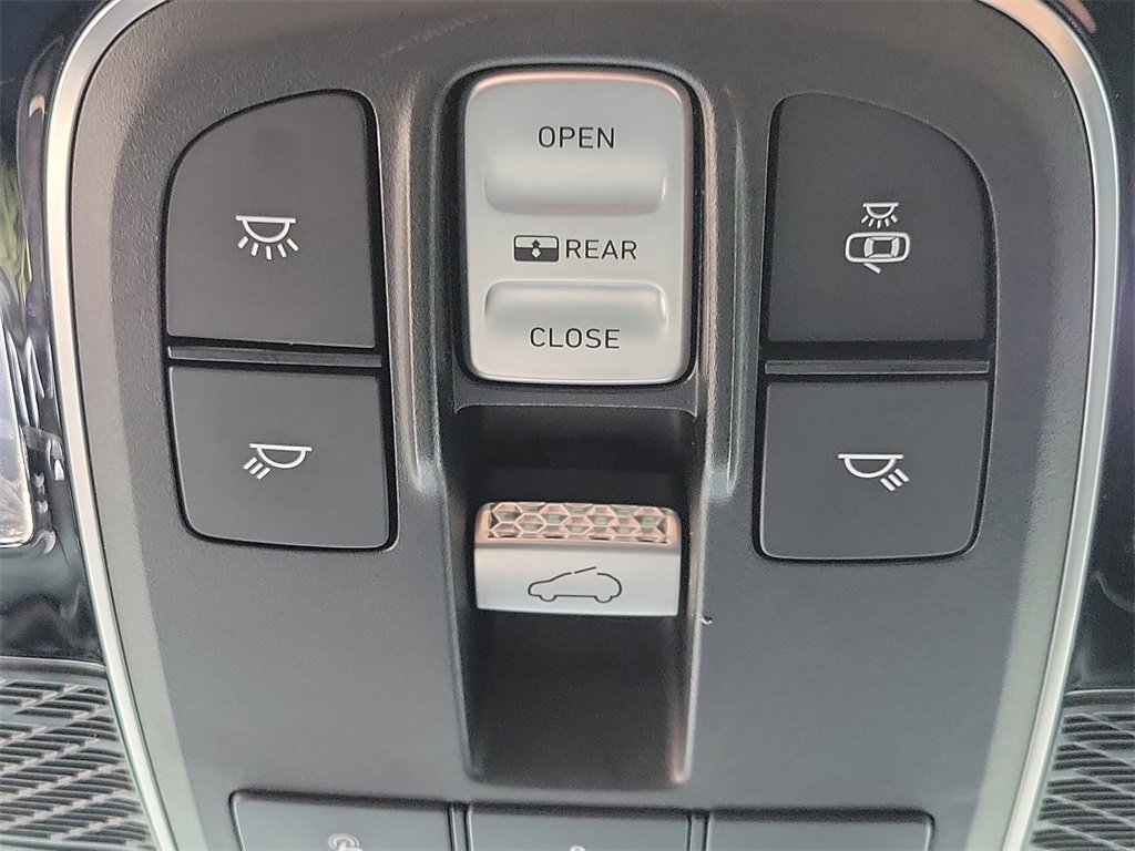 Used 2020 Hyundai Palisade Limited image 35