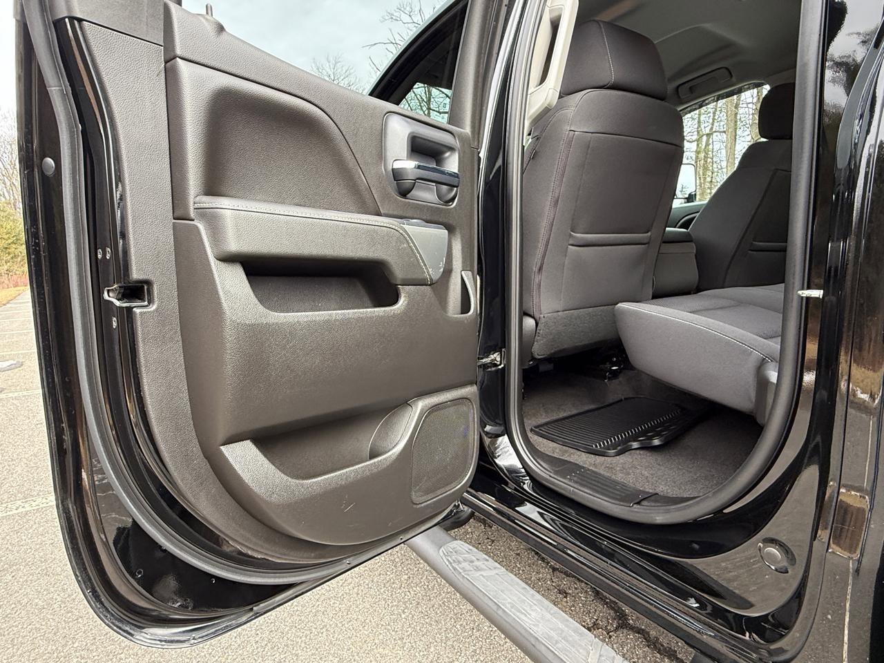 Used 2018 Chevrolet Silverado 2500 LT w/ LT Convenience Package image 15