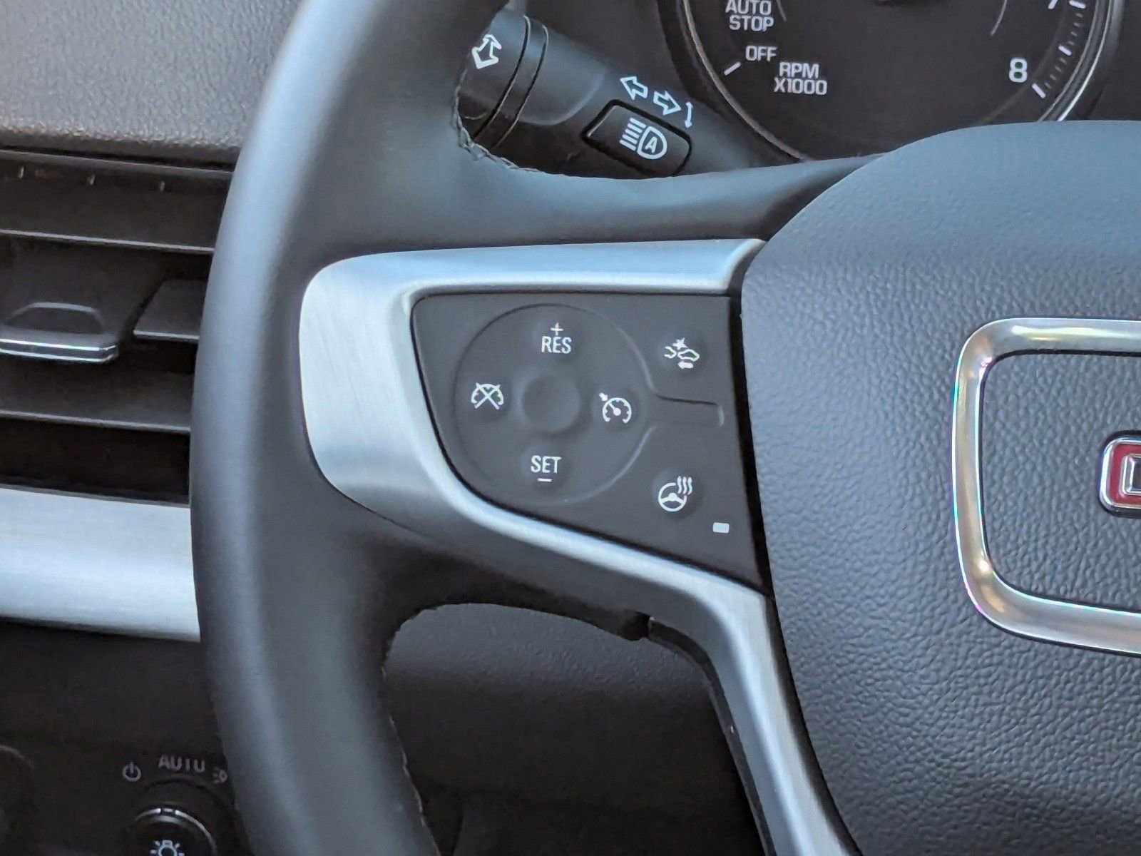 Used 2023 GMC Terrain SLT w/ Elevation Edition image 20