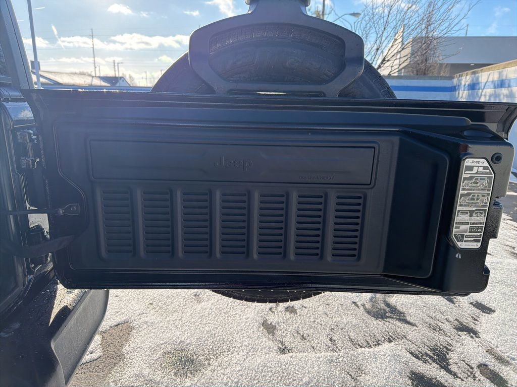 Used 2021 Jeep Wrangler Unlimited Sport image 22