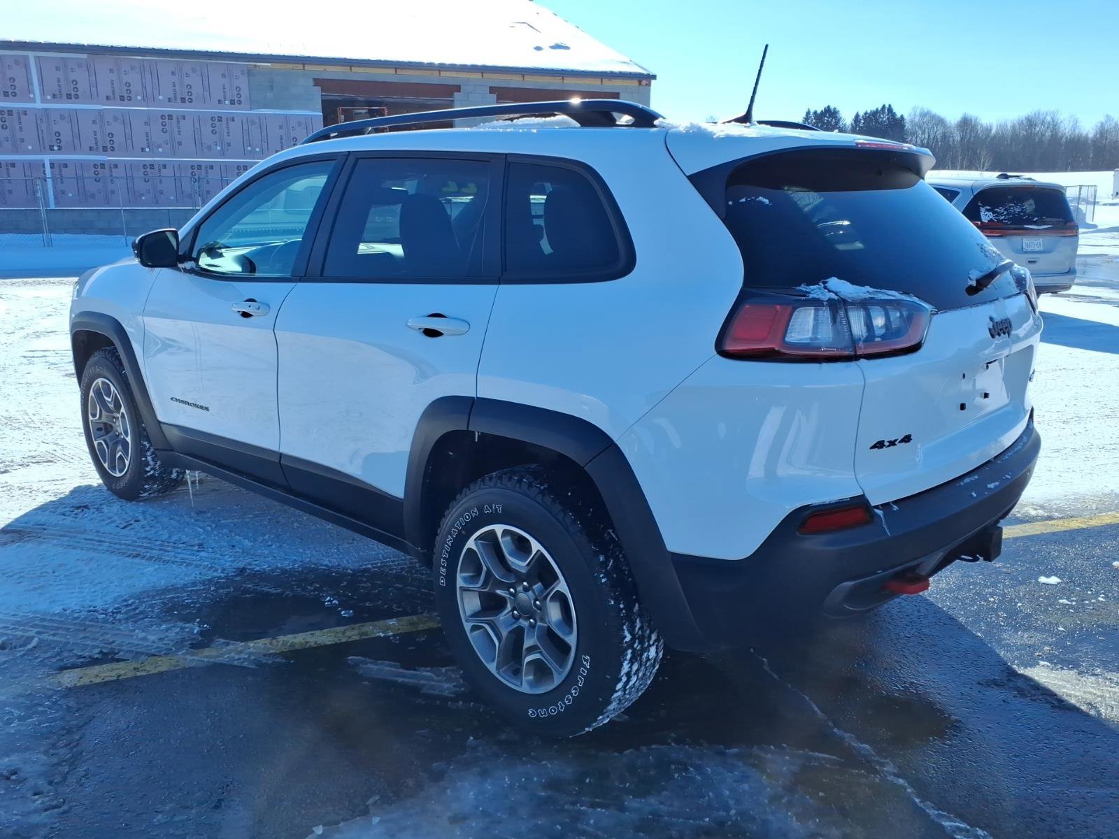 Used 2022 Jeep Cherokee Trailhawk w/ Trailer Tow Group image 7