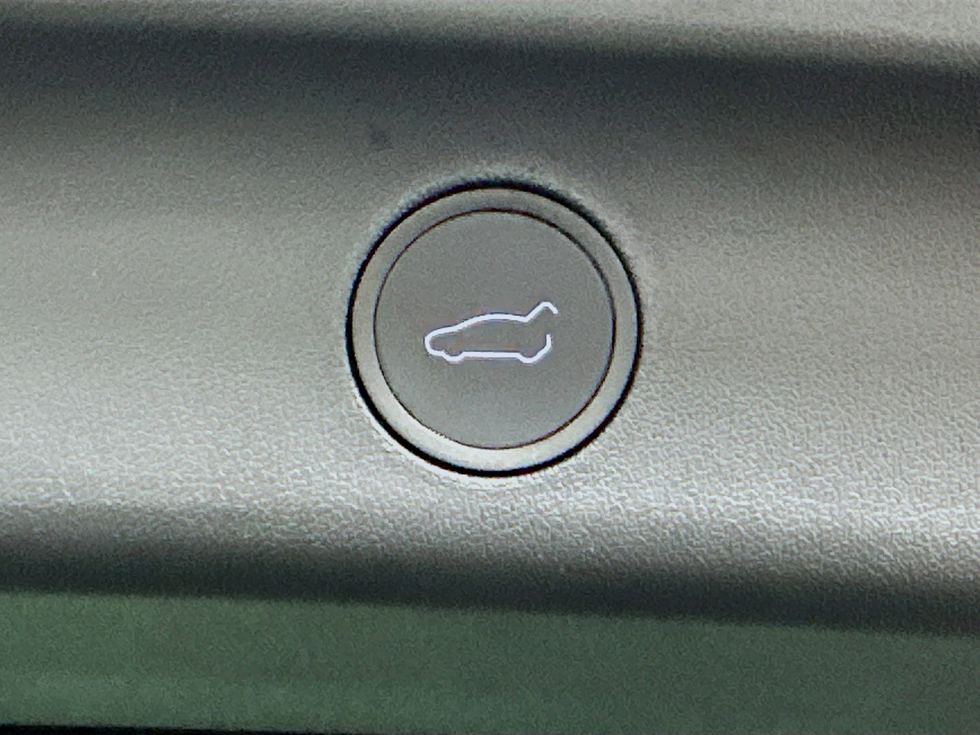 Used 2024 Tesla Model Y Long Range image 29