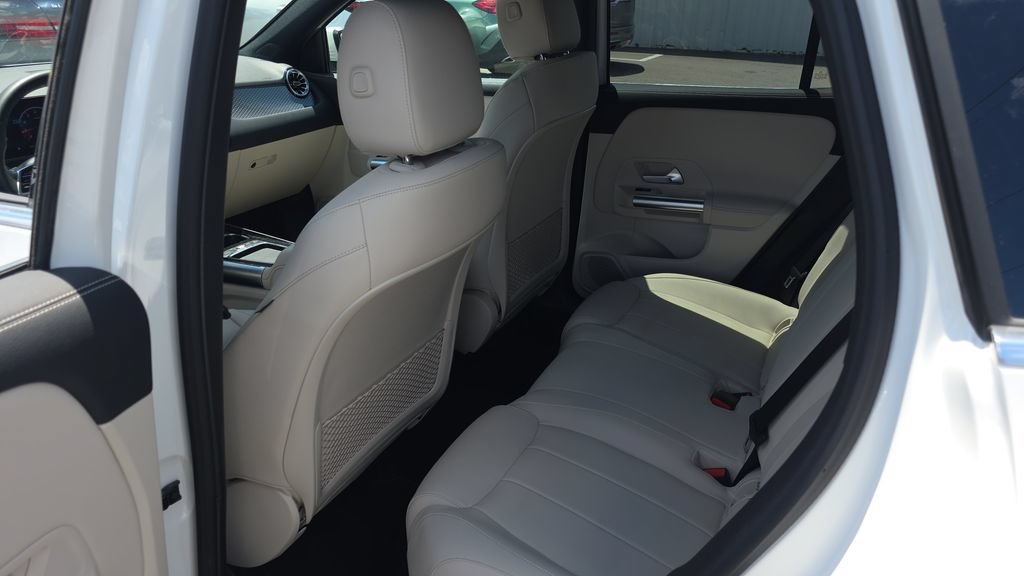 Certified 2025 Mercedes-Benz GLA 250 image 23