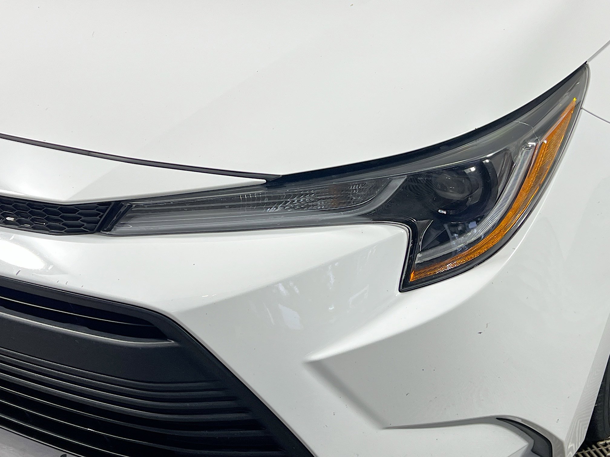 Used 2024 Toyota Corolla LE image 12