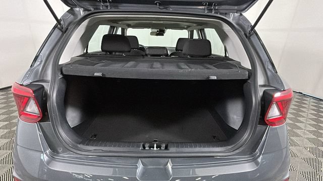 Used 2025 Hyundai Venue SEL FWD image 27