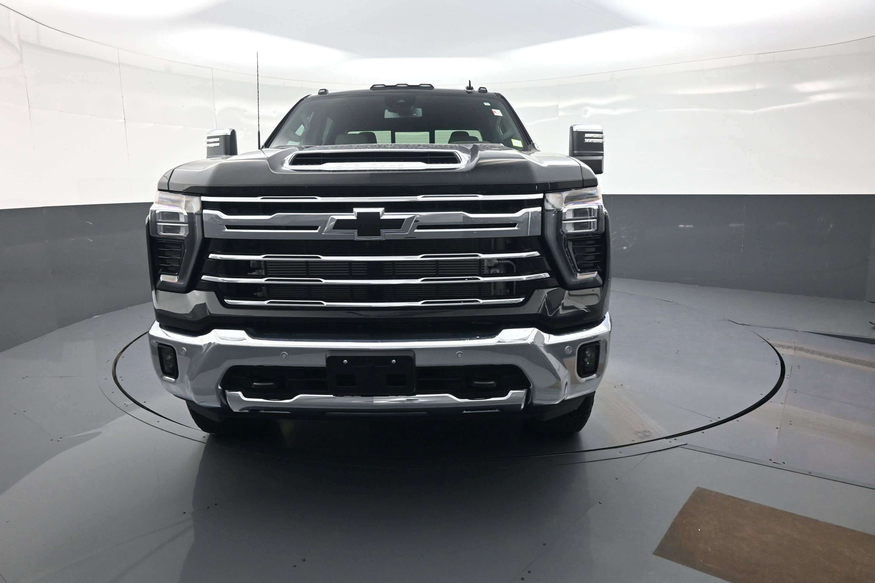 New 2026 Chevrolet Silverado 2500 LTZ w/ LTZ Convenience Package image 8