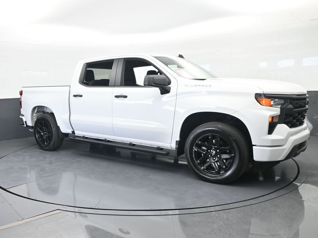 Used 2025 Chevrolet Silverado 1500 Custom image 8