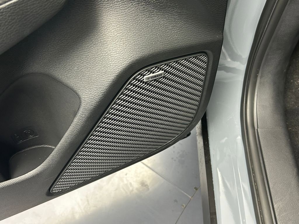 New 2025 Mitsubishi Outlander AWD image 13