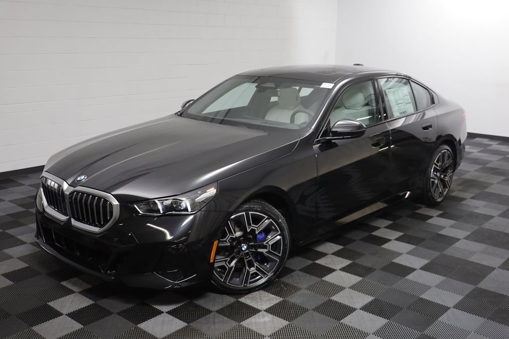 New 2026 BMW 530i xDrive w/ M Sport Package AWD/4WD image 2