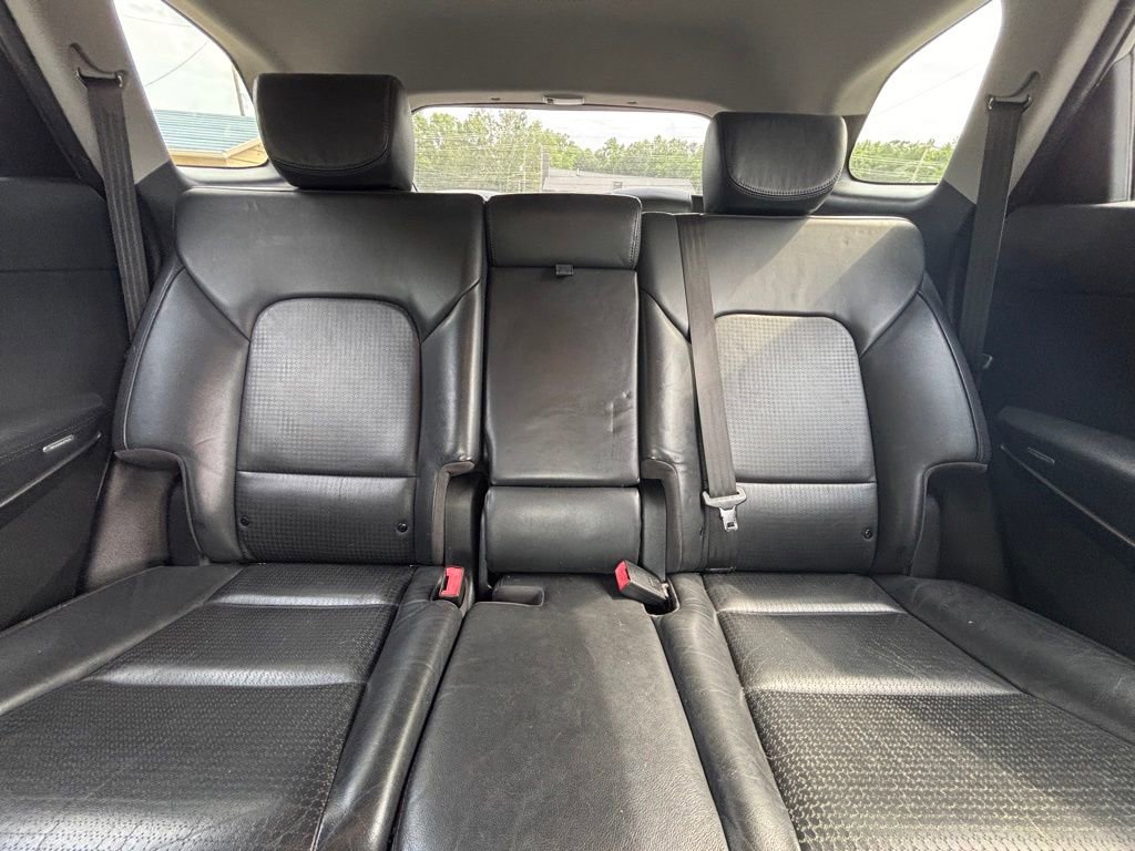 Used 2018 Ford Explorer XLT w/ Equipment Group 201A AWD/4WD image 17