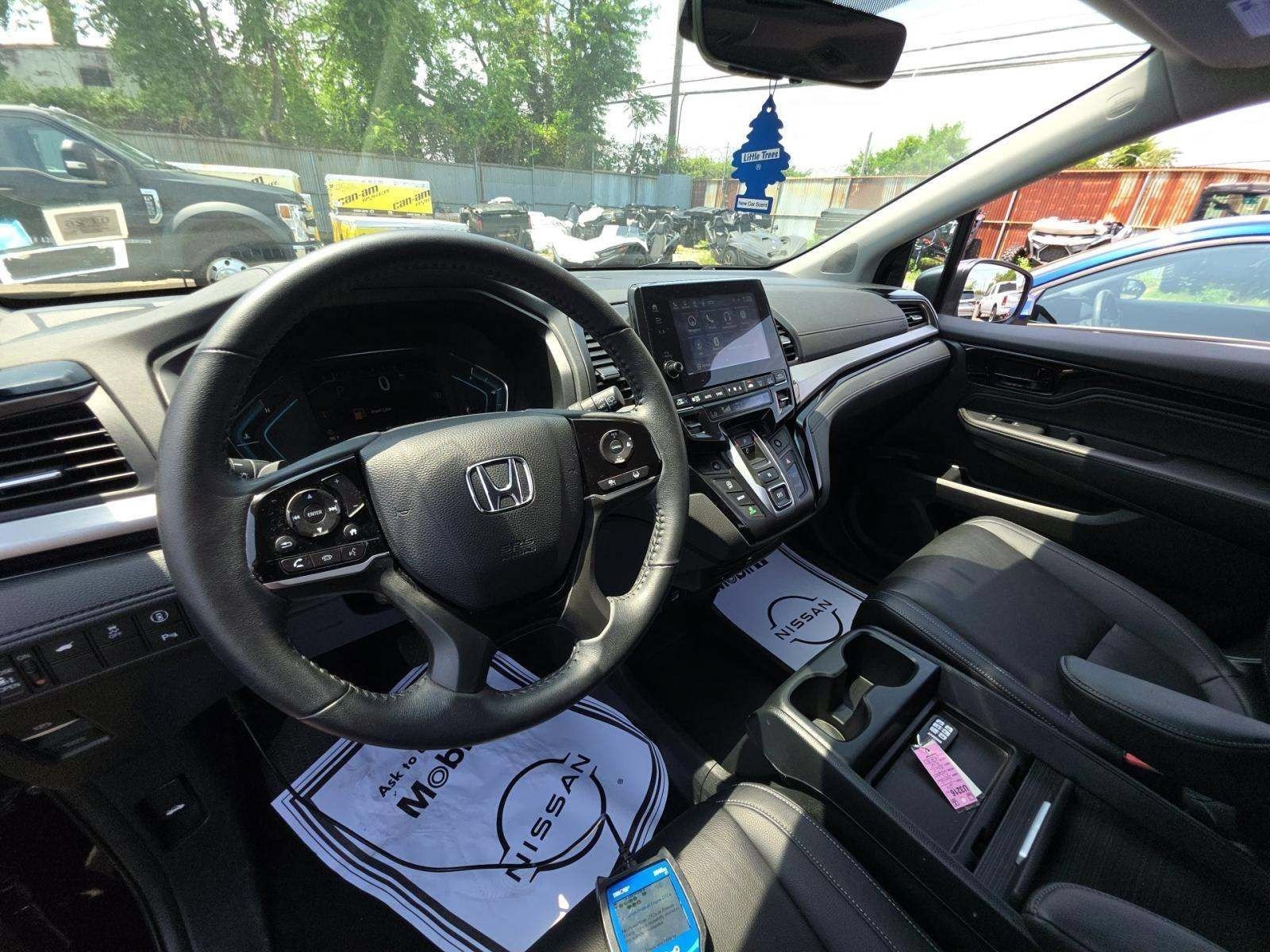 Used 2024 Honda Odyssey Touring image 8