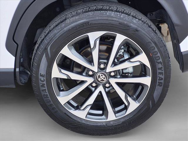 Used 2023 Toyota Corolla Cross XLE AWD/4WD image 22