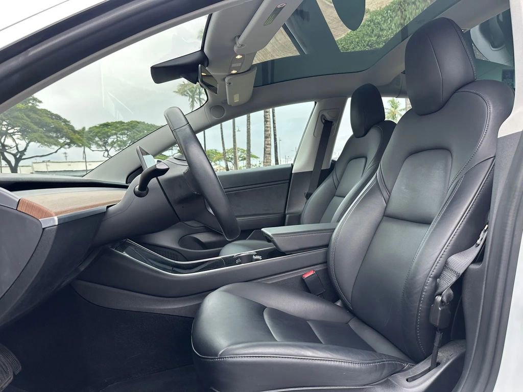 Used 2018 Tesla Model 3 Mid Range image 8