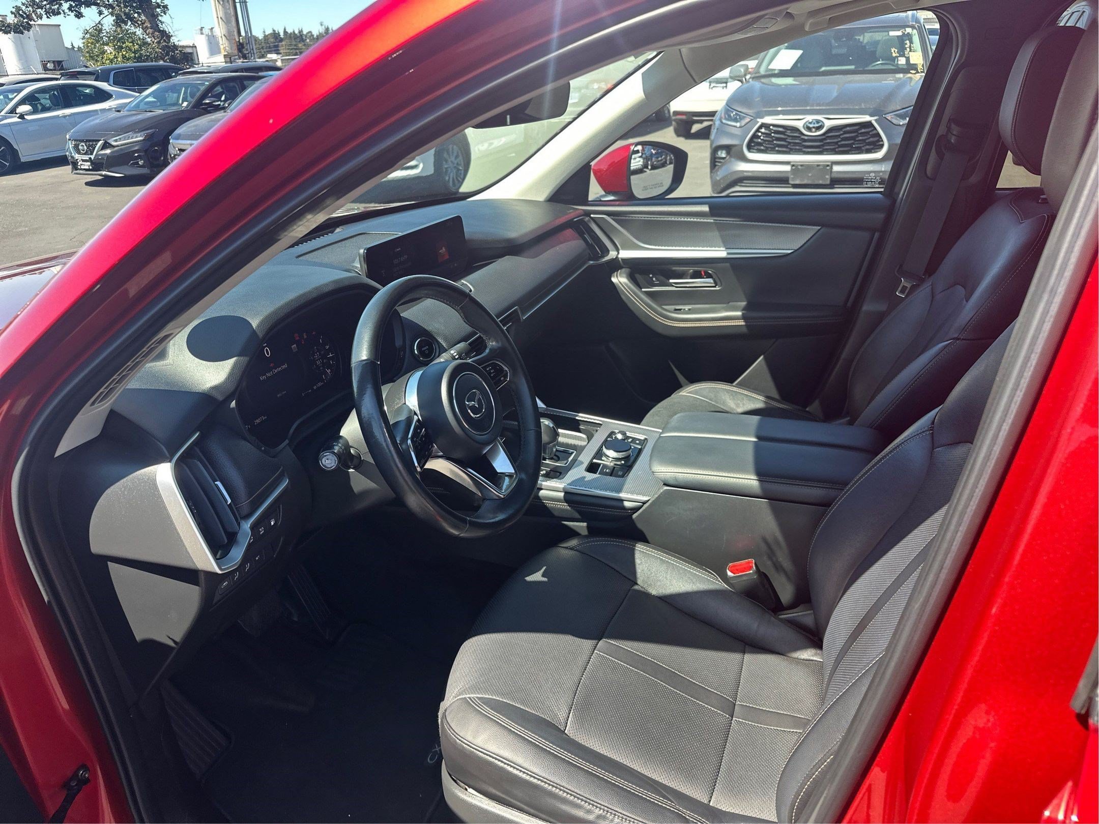 Used 2024 MAZDA CX-90 Plug-In Hybrid w/ Premium Pkg AWD/4WD image 9