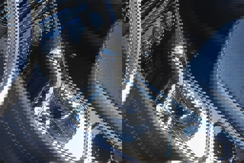 Used 2024 Volkswagen Taos SE image 27