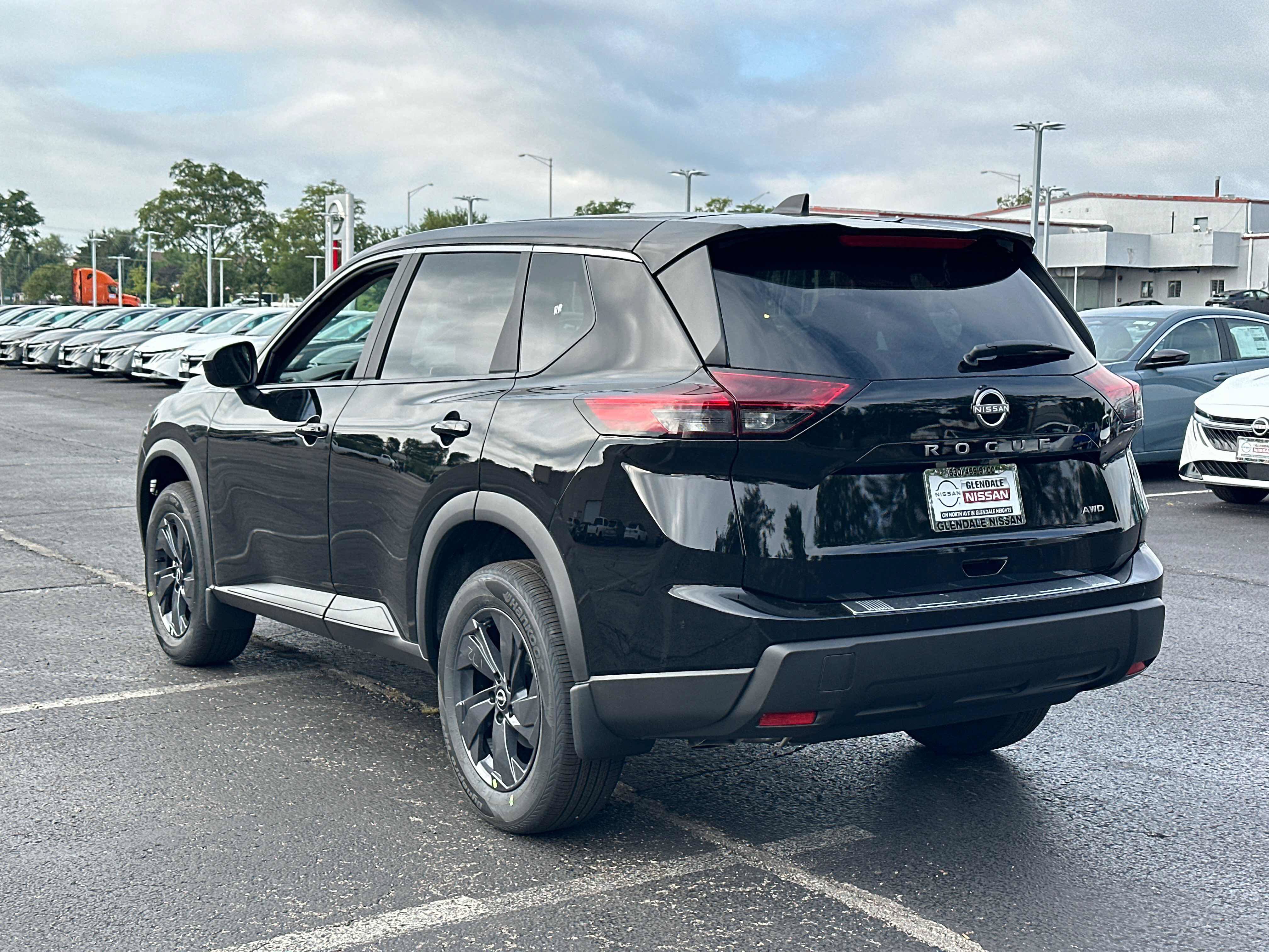New 2026 Nissan Rogue SV w/ Cold Weather Package AWD/4WD image 7