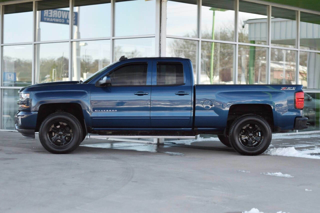 Used 2017 Chevrolet Silverado 1500 LT w/ All Star Edition image 4