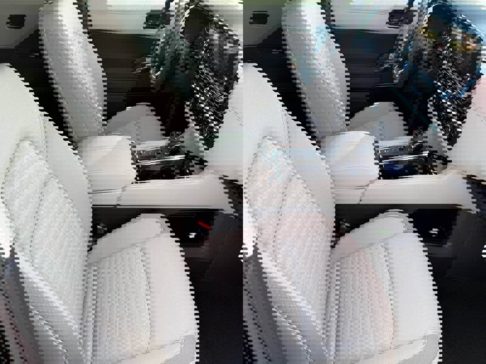 New 2025 Nissan Pathfinder SV image 27