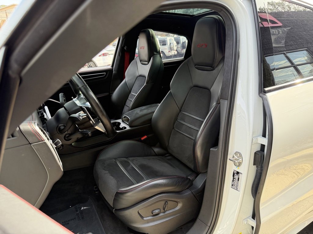 Used 2023 Porsche Cayenne GTS image 26