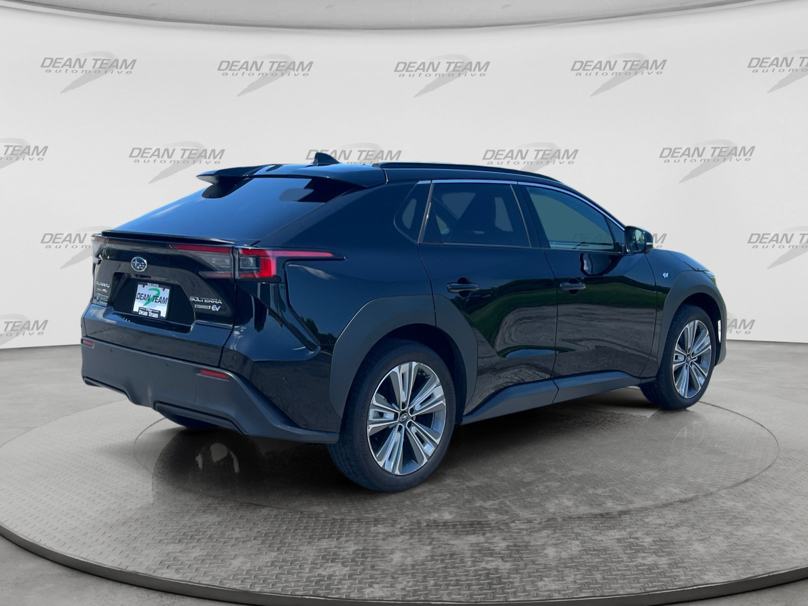 Used 2023 Subaru Solterra AWD image 7