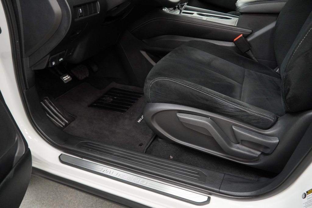 Used 2020 Nissan Murano S image 40