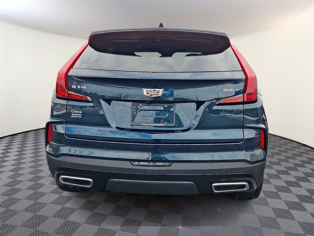 Used 2025 Cadillac XT4 Premium Luxury w/ Cold Weather Package image 8