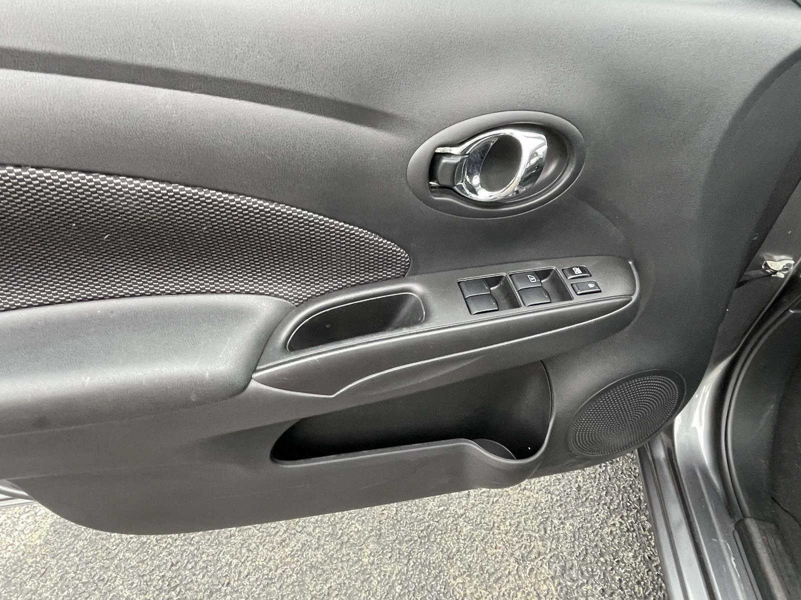 Used 2018 Nissan Versa SV FWD image 16