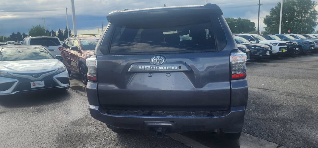 Used 2020 Toyota 4Runner SR5 AWD/4WD image 2