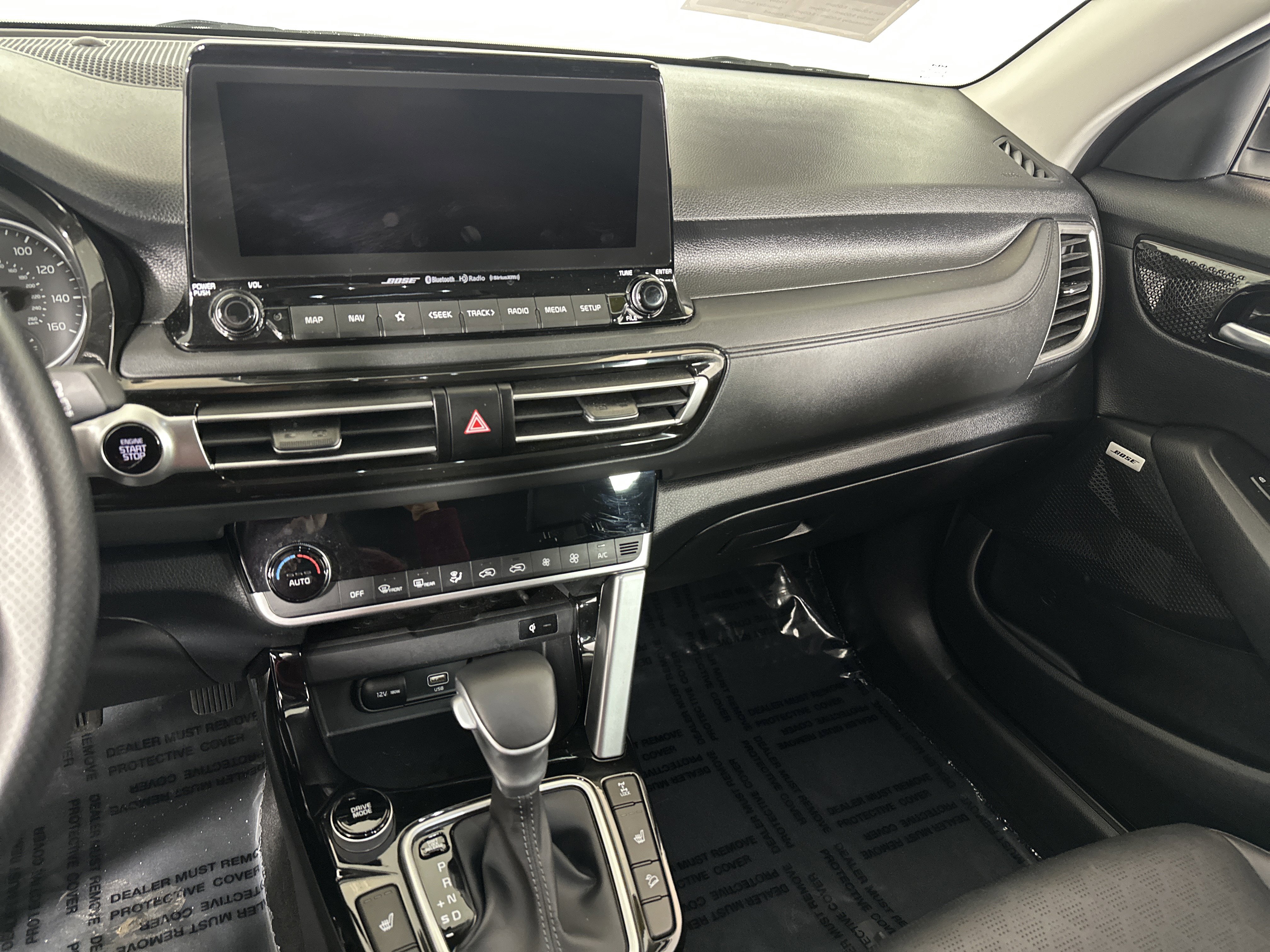 Certified 2023 Kia Seltos SX w/ SX Sunroof Package image 4