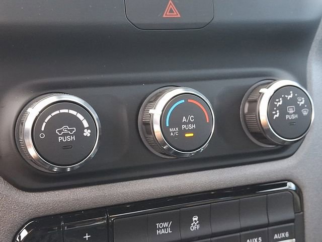 Used 2024 RAM 2500 Tradesman w/ Chrome Appearance Group image 14