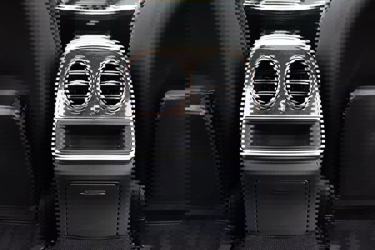 Used 2015 Mercedes-Benz S 63 AMG 4MATIC Sedan w/ Driver Assistance Package image 50