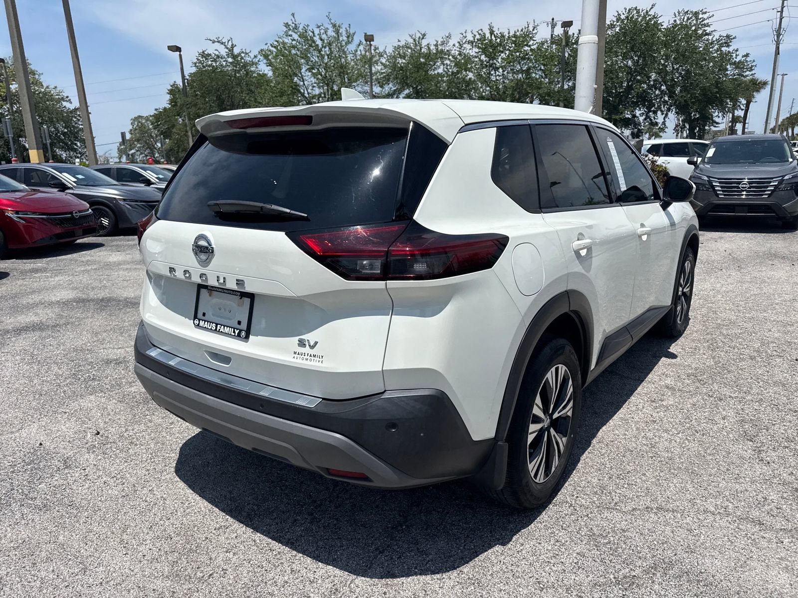 Used 2021 Nissan Rogue SV FWD image 6
