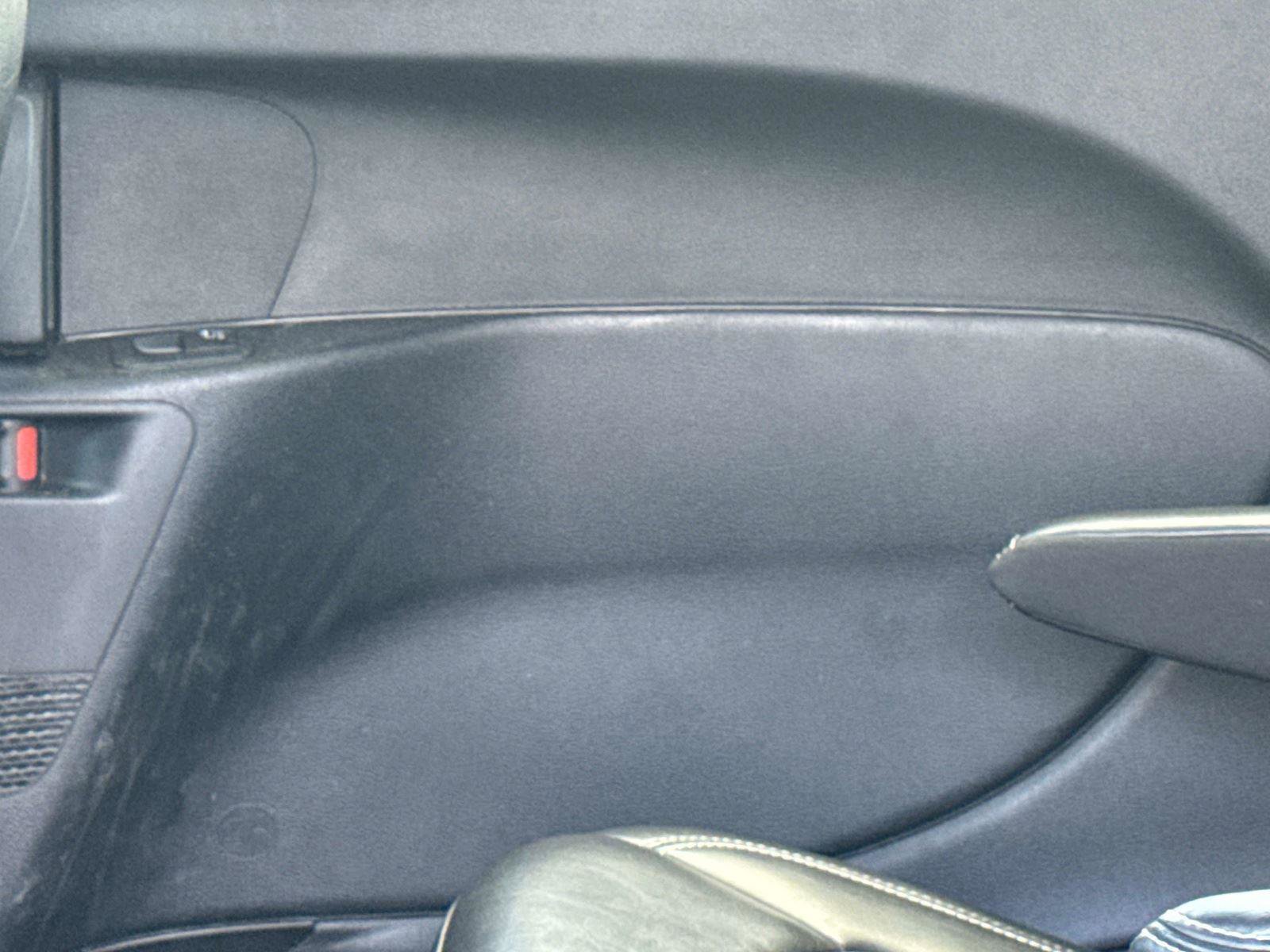 Used 2025 Chrysler Pacifica Select FWD image 16