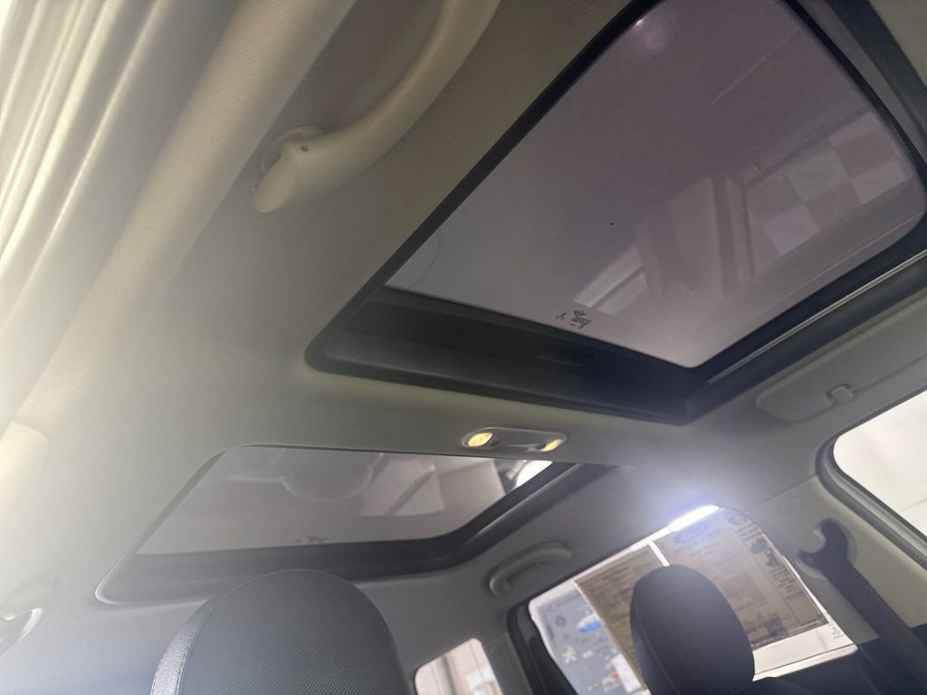 Used 2019 MINI Cooper Clubman S w/ Premium Package image 42