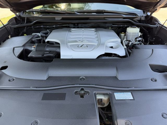 Used 2017 Lexus LX 570 4WD image 35