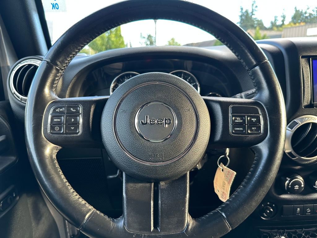 Used 2018 Jeep Wrangler Unlimited Sahara w/ Connectivity Group image 22