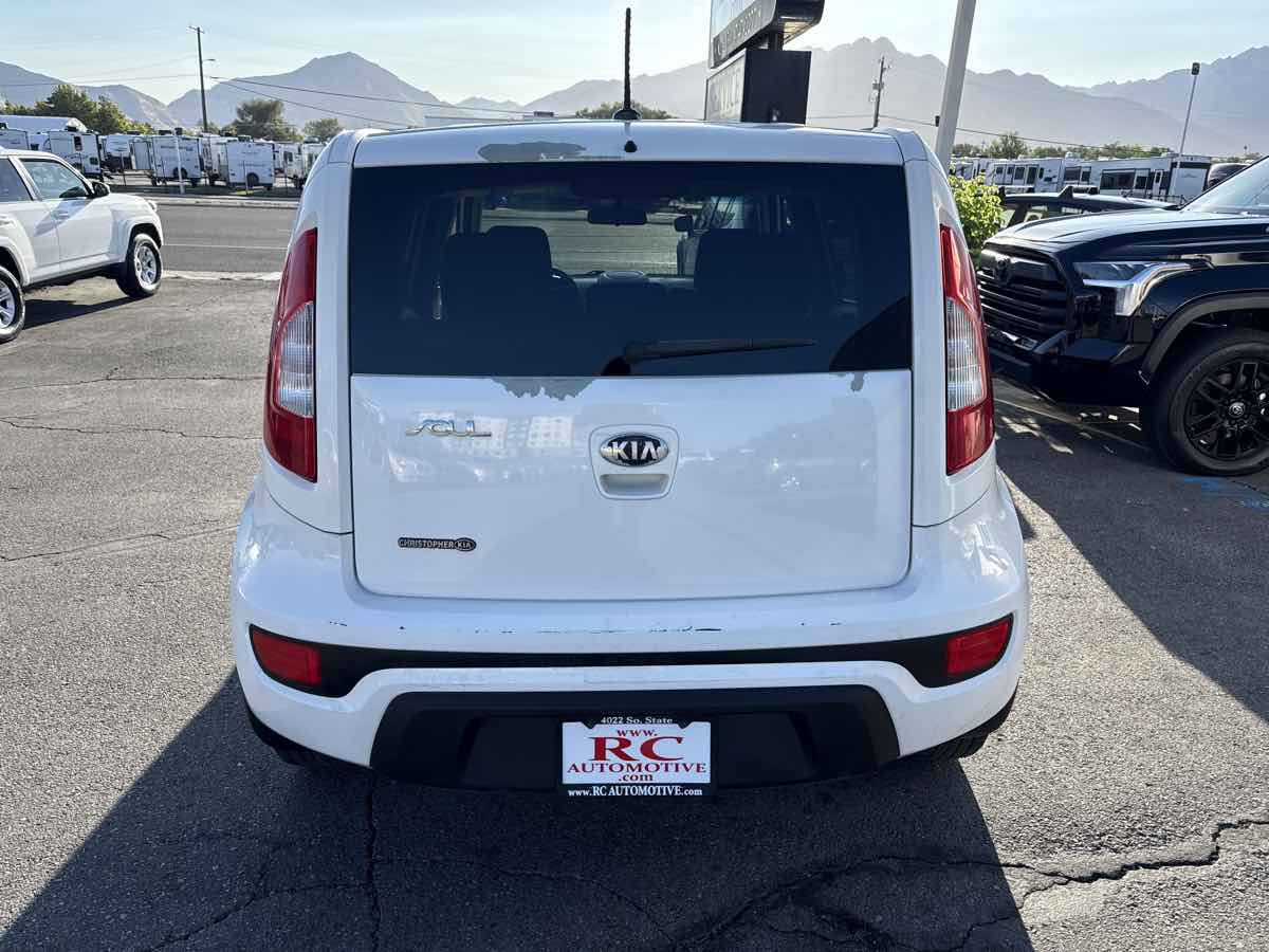 Used 2013 Kia Soul FWD image 7