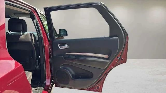 Used 2019 Dodge Durango SXT image 29