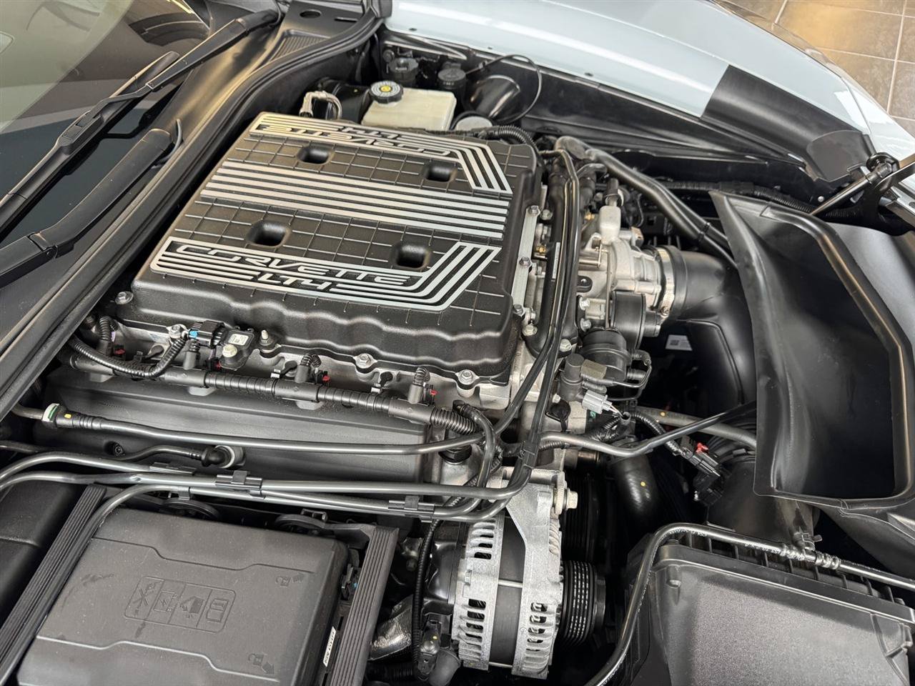 Used 2018 Chevrolet Corvette Z06 w/ Carbon 65 Edition RWD image 27
