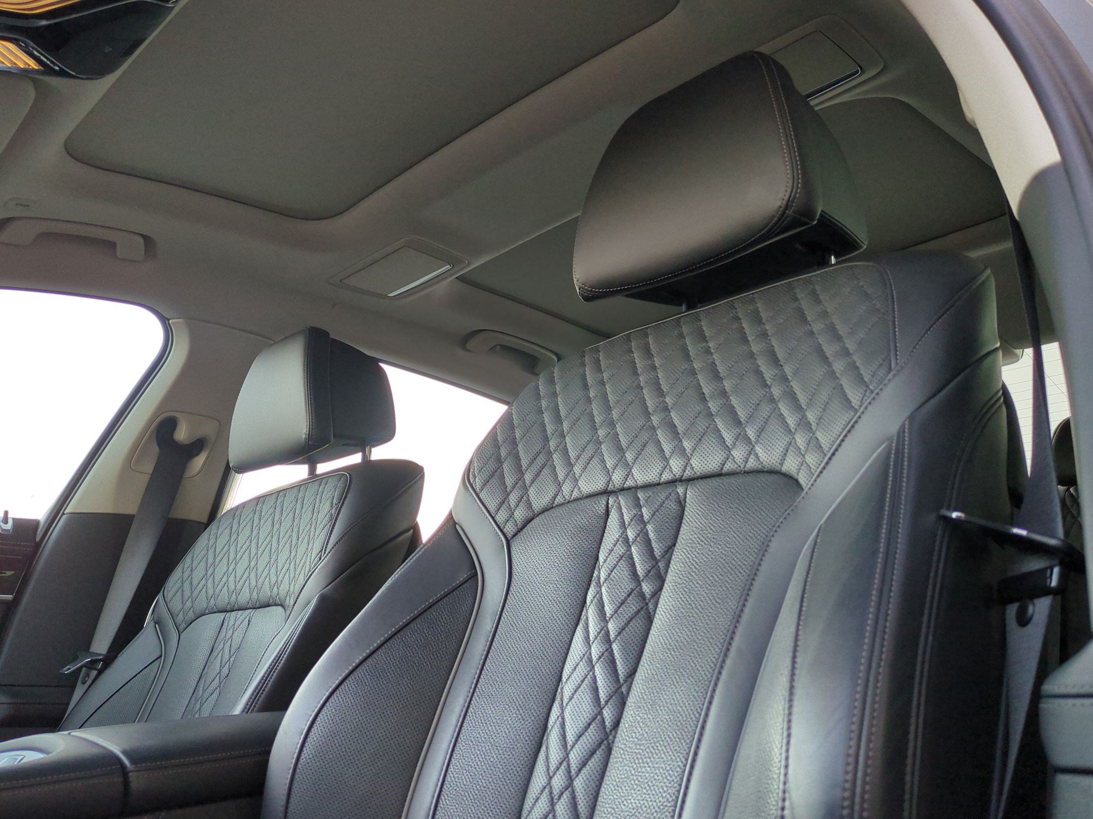 Used 2018 BMW 750i RWD image 16