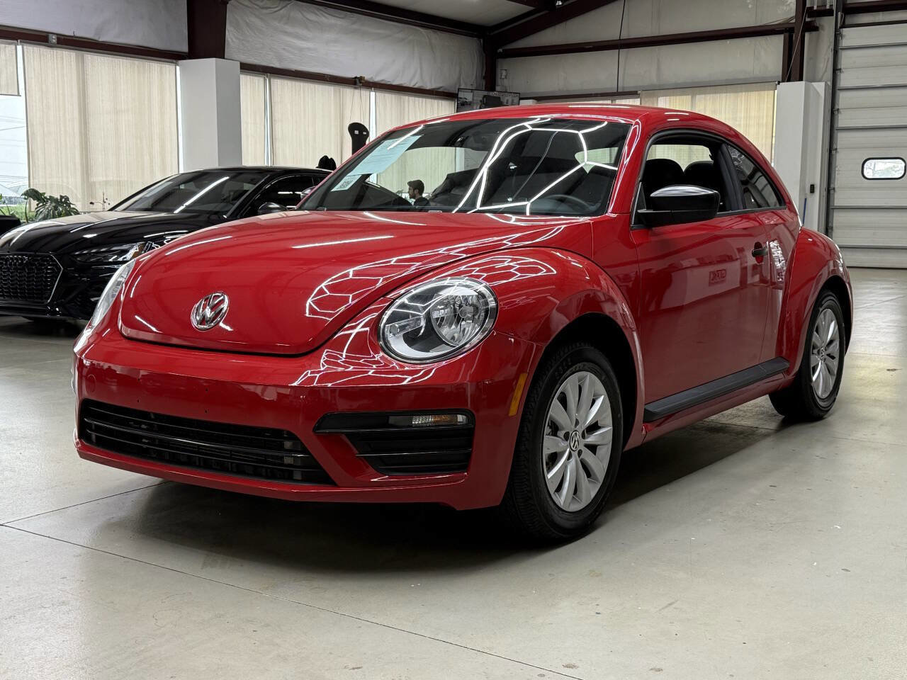 Used 2017 Volkswagen Beetle 1.8T S FWD image 3