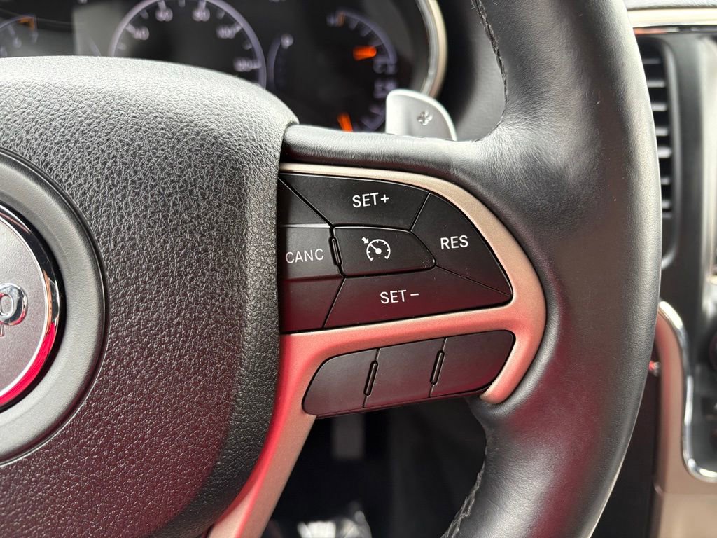 Used 2014 Jeep Grand Cherokee Limited w/ Trailer Tow Group IV AWD/4WD image 19